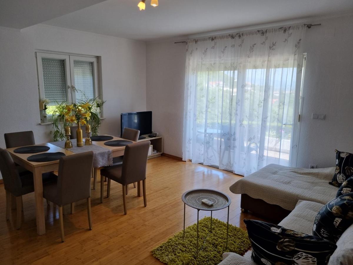 Apartment Boba Sinj Ngoại thất bức ảnh